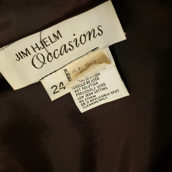 Burgundy and Black Taffeta Dress - Picture 5 of 5